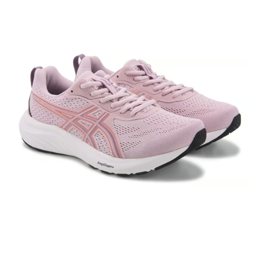 Women's Gel Contend 9 Running Shoe size New with box